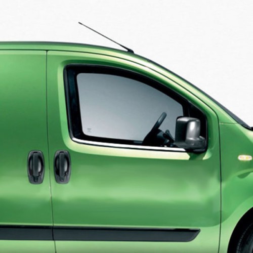 TRIM  ΠΑΡΑΘΥΡΩΝ ΑΥΤΟΚΟΛΛΗΤΑ ΧΡΩΜΙΟΥ 4ΤΕΜ. ΓΙΑ FIAT FIORINO/QUBO 225L 2008+