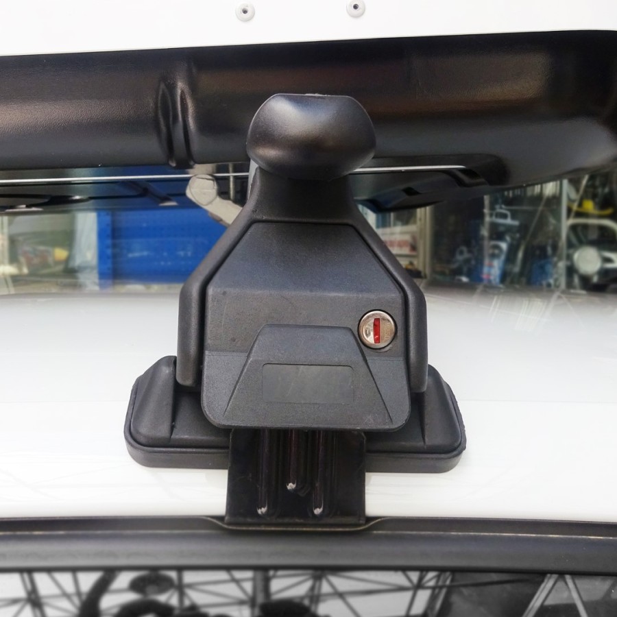 KIT ΜΕ ΜΠΑΡΕΣ ΟΡΟΦΗΣ ΓΙΑ VW POLO 6R/6C 5D 2010-2017 ΑΛΟΥΜΙΝΙΟΥ ΚΑΙ ΜΠΑΓΚΑΖΙΕΡΑ ΟΡΟΦΗΣ MANIA 400 MENABO (AL1-3360/MB-FIX040G-3290/MB-3390/MB)