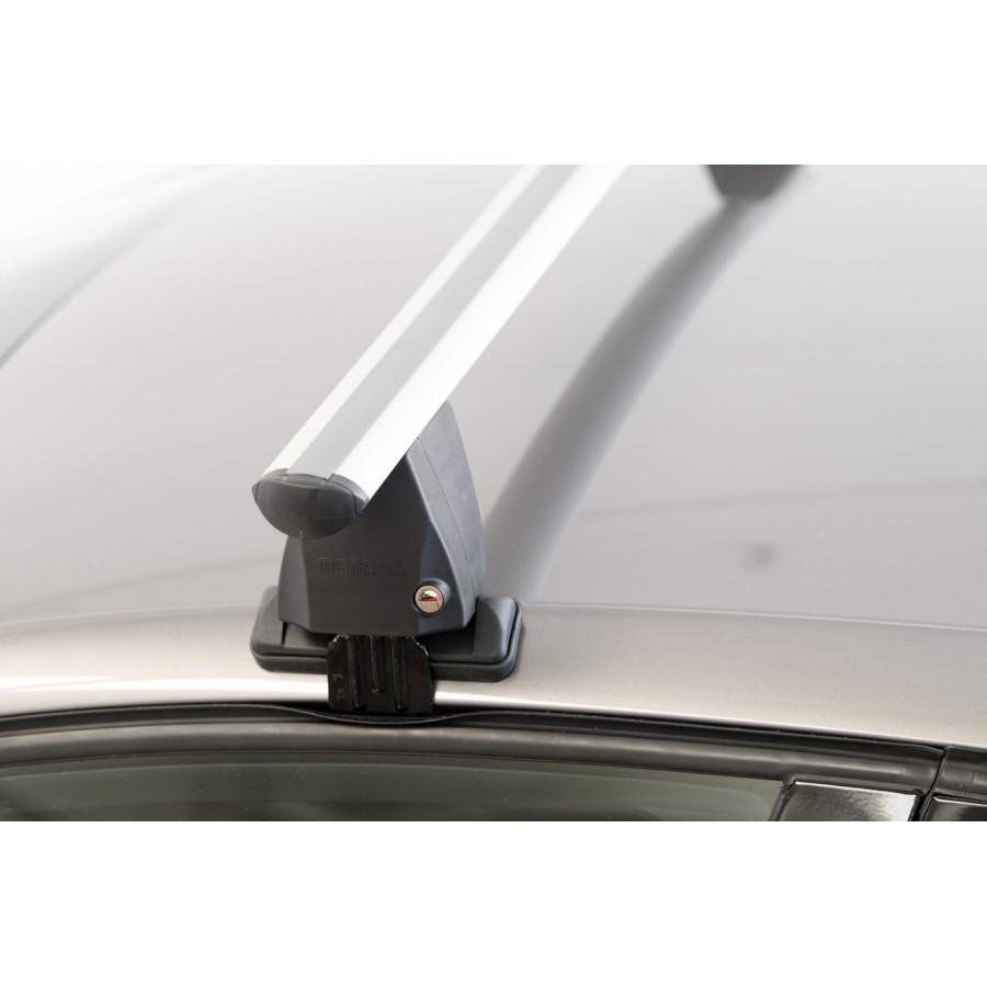 ΜΠΑΡΕΣ ΟΡΟΦΗΣ ΑΛΟΥΜΙΝΙΟΥ DELTA M SILVER 123 cm ROOF RACK ΣΕΤ ΣΕ ΑΣΗΜΙ ΧΡΩΜΑ ΜΕ ΠΡΟΣΤΑΤΕΥΤΙΚΑ ΚΑΠΑΚΙΑ ΑΚΡΩΝ ΓΙΑ ΑΠΛΗ ΟΡΟΦΗ MENABO - 2 ΤΕΜ.