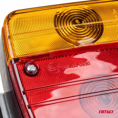 Amio – Φανάρια Τρέιλερ Μαγνητικά 12V με 7-PIN ISO & Ανακλαστικά Τρίγωνα για Ασφαλή Σήμανση & Ορατότητα – 2 Τεμ. (02095/AM)